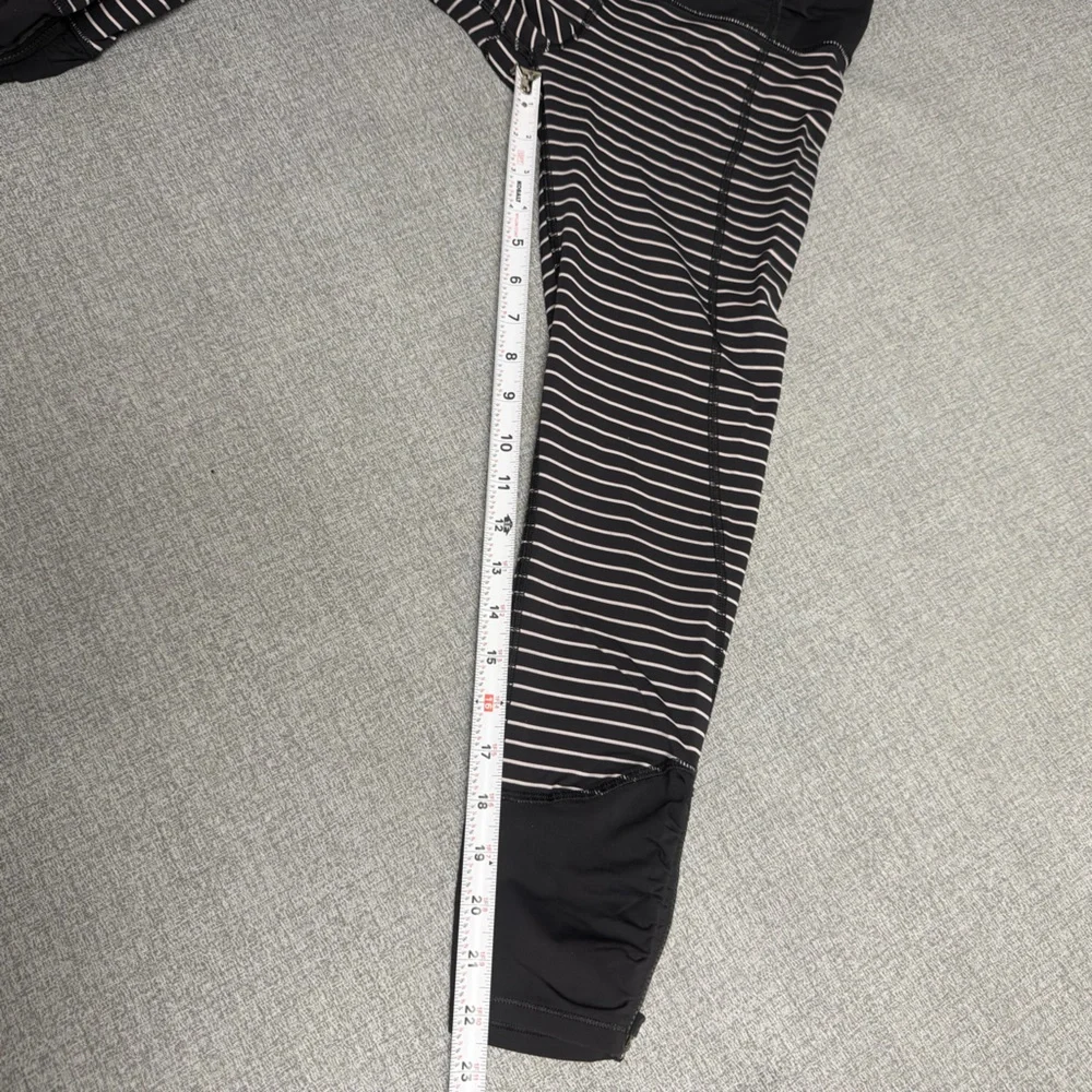 Lululemon Runday Crop Leggings - Picture 11 of 14